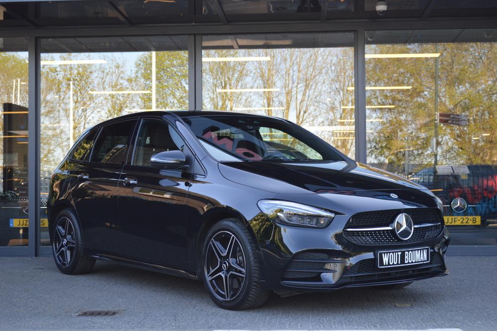Mercedes-Benz B-Klasse 250 e AMG Led Widescreen Sfeer Camera, Auto's, Gebruikt, 4 cilinders, Zwart, 218 pk