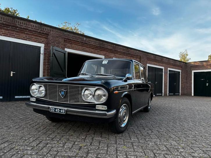 Lancia 1970 Blauw, Auto's, Lancia, Particulier, Overige modellen, Benzine, Sedan, Geïmporteerd, Blauw, Bruin, Kunstmatig leder