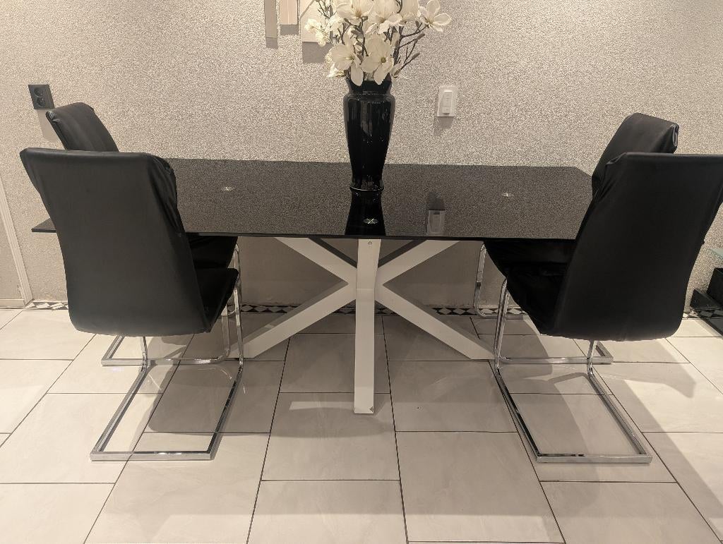 eettafel met stoelen, Huis en Inrichting, Tafels | Eettafels, Ophalen, Gebruikt, 100 tot 150 cm, Vierkant