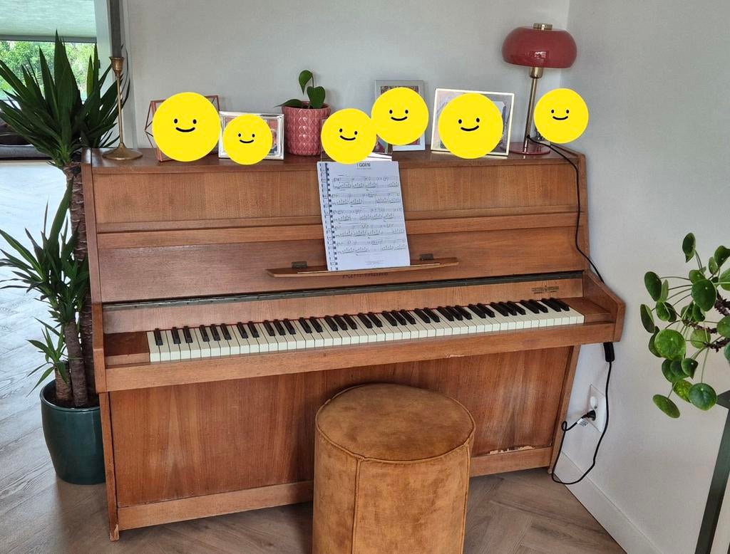 Gratis af te halen: Ritterhaus piano (gebruikt), Muziek en Instrumenten, Piano's, Ophalen of Verzenden, Gebruikt, Bruin