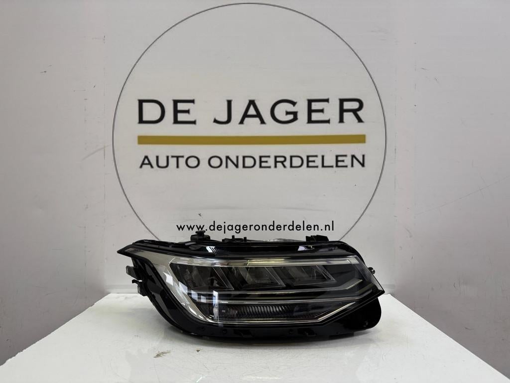 VW TIGUAN 5NB FACELIFT VOL LED KOPLAMP RECHTS 5NB941036C, Gebruikt, Volkswagen, Volkswagen AG, Berliner Ring 2
38440  Wolfsburg, DE