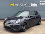Mini Mini Electric Classic 33 kWh *enigmatic black *leder, Gebruikt, 33 kWh, 4 stoelen, Leder en Stof