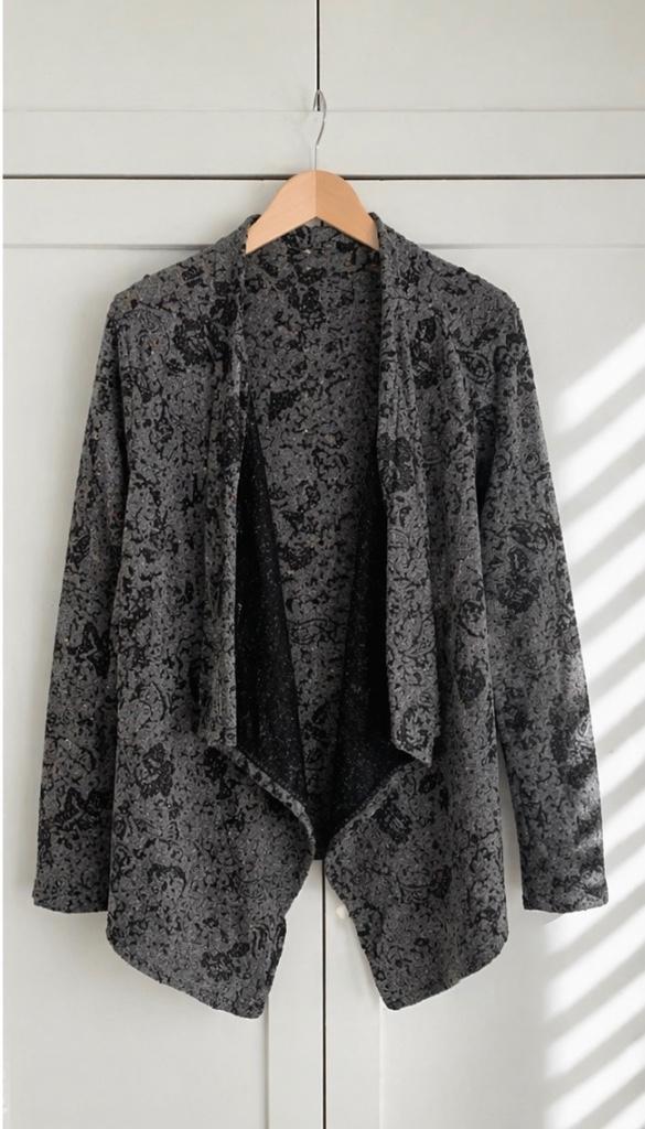ONLY grijs wikkelvest kimono barokke NIEUW maat M  , Maat 38/40 (M), Only, Nieuw, Ophalen of Verzenden