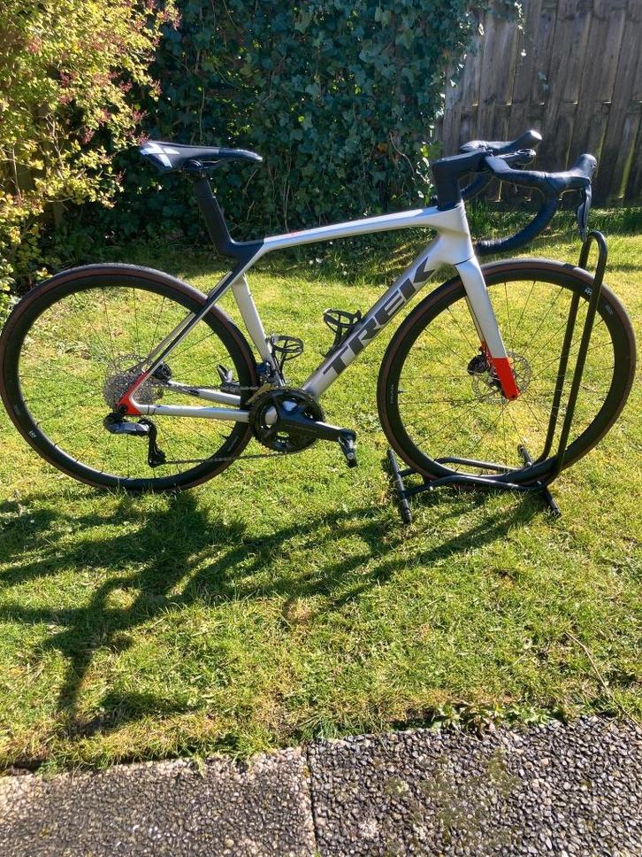 Trek Madone sl7 gen8, Fietsen en Brommers, Fietsen | Racefietsen, Zo goed als nieuw, Overige merken, Meer dan 20 versnellingen
