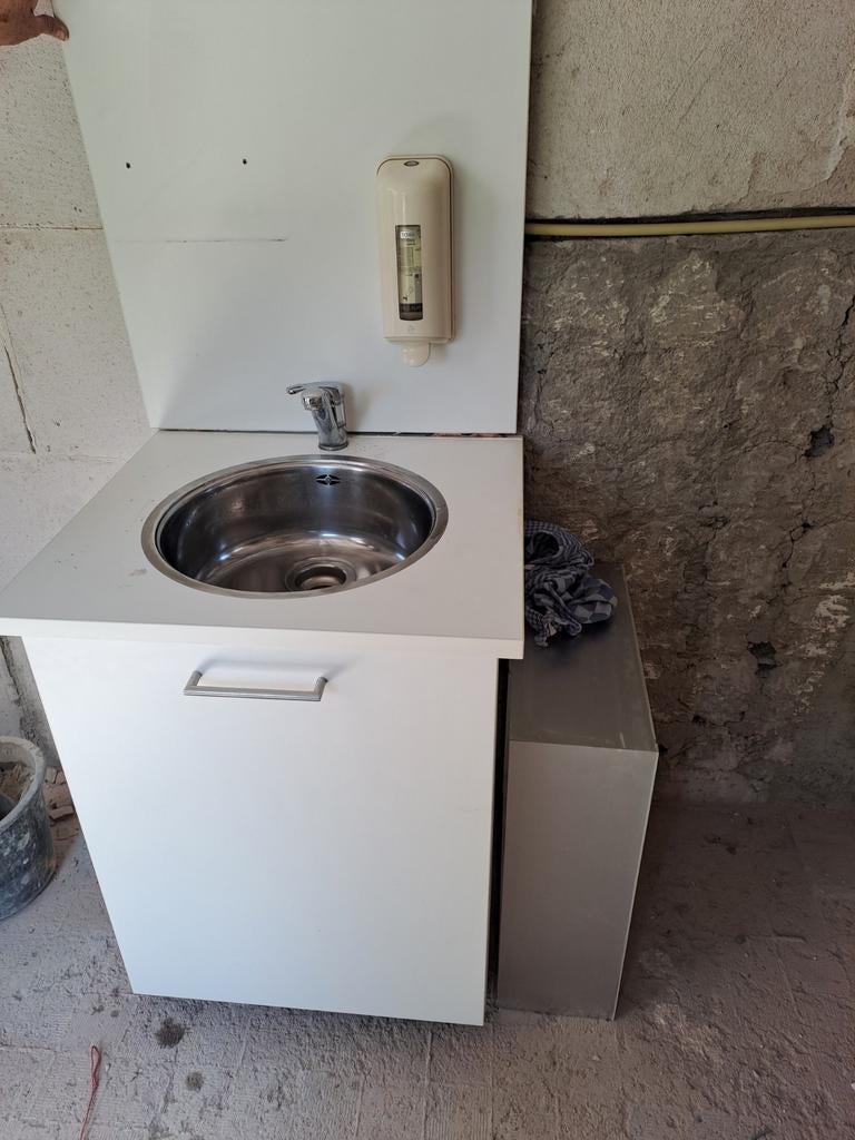 Compact keukenblok met grohe kraan en zeepdispenser, Ophalen of Verzenden, Gebruikt, Rvs, Wastafel