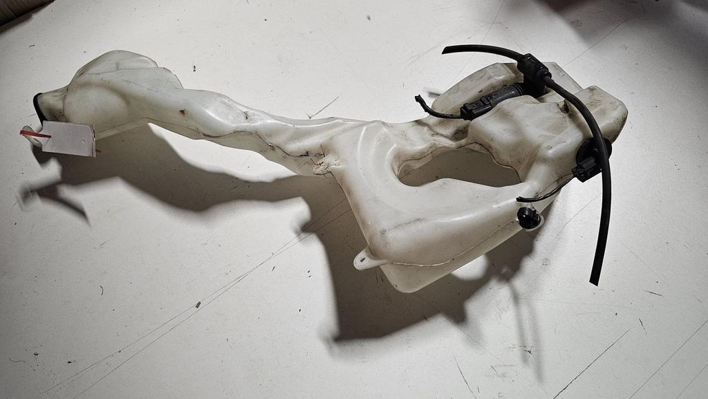 Ruitensproeier reservoir  Sproeiertank met pomp MINI serie R, Gebruikt, -, Ophalen of Verzenden, -