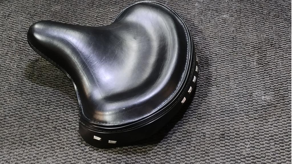 harley zadel zwart 52239-87 panzadel, spring zadel, Niet ingevuld, Niet ingevuld, Nieuw, Ophalen of Verzenden