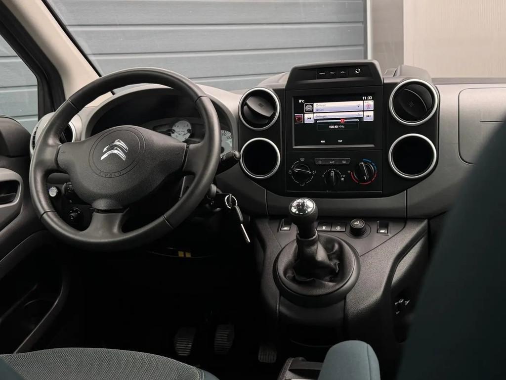 Citroën Berlingo XL 1.2 PureTech Feel | Camera € 8.885,00, Auto's, Citroën, 1300 kg, Gebruikt, 1199 cc, Handgeschakeld