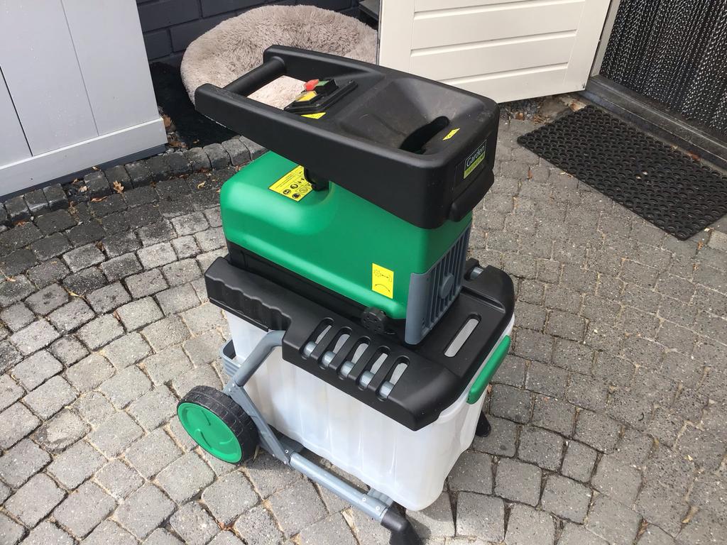 Elektrische hakselaar met wals systeem - Garden Feelings, Ophalen, Gebruikt, Elektrisch, Met opvangbak