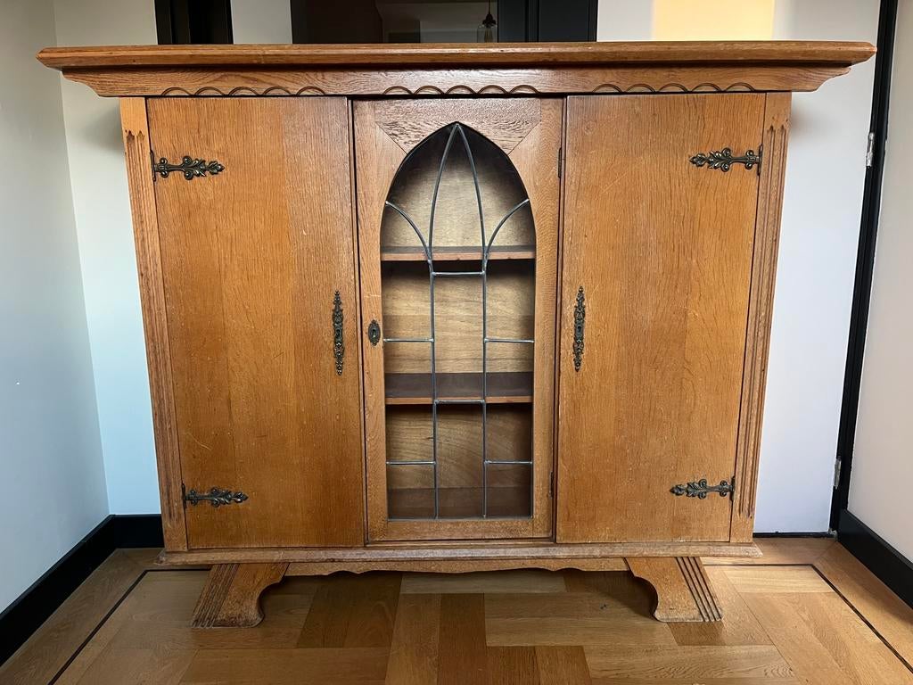 Vintage dressoir met glas in lood, Huis en Inrichting, Kasten | Dressoirs, Ophalen, Gebruikt, 100 tot 150 cm, Glas