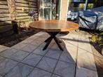 Ronde mangohouten tafel met stalen frame (150 cm), Huis en Inrichting, Tafels | Eettafels, Overige houtsoorten, Gebruikt, 150 tot 200 cm