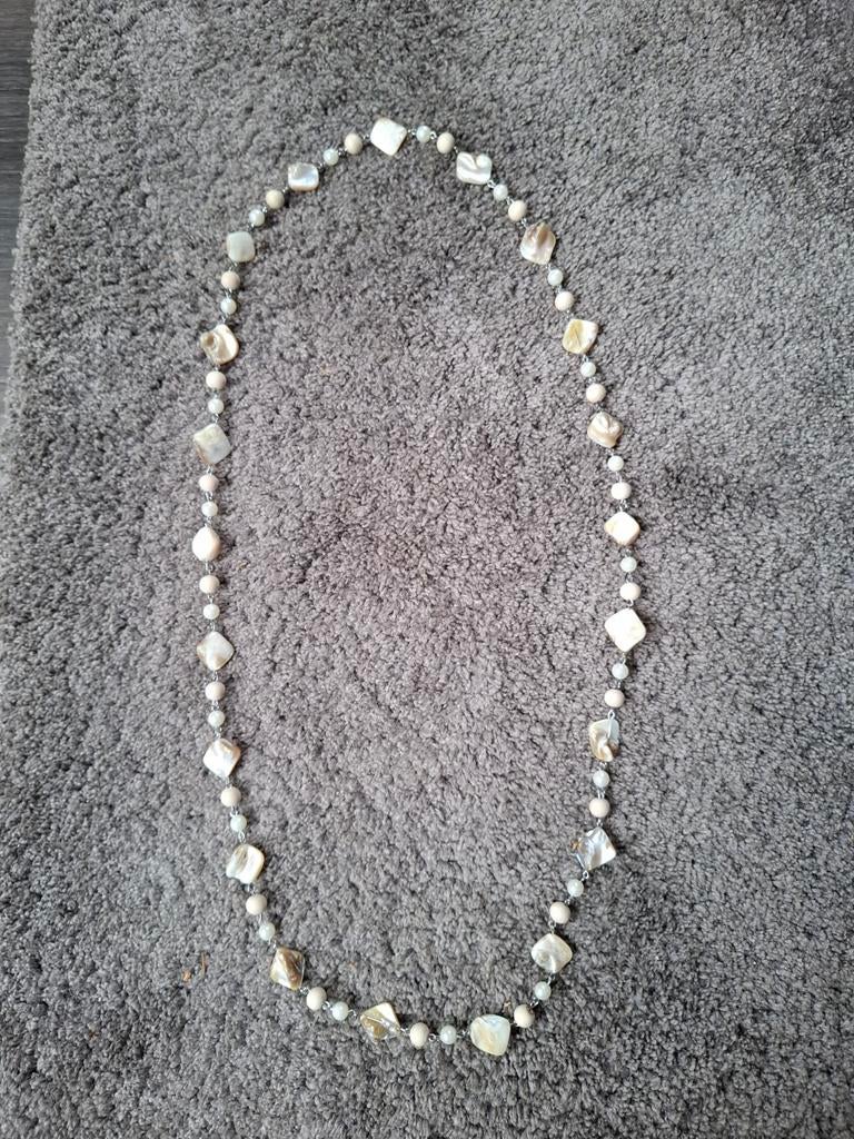 Ketting Parelmoer & houten kralen, Sieraden, Tassen en Uiterlijk, Antieke sieraden, Ophalen of Verzenden, Overige materialen, Ketting