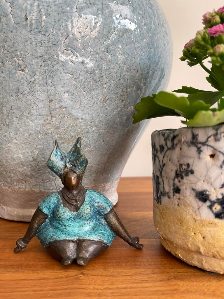 Afrikaans bronzen beeld Dikke vrouw zittend 10 cm, Ophalen of Verzenden