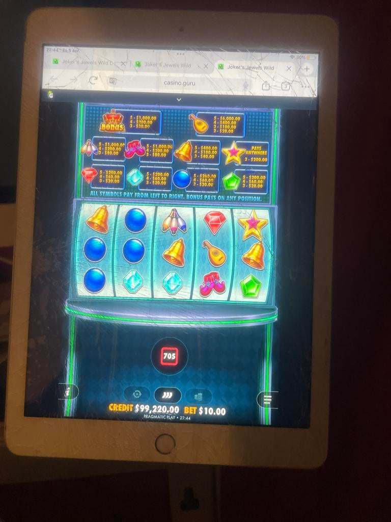 iPad 5e generatie, scherm gebarsten, Computers en Software, Apple iPads, Gebruikt, 32 GB, Apple iPad, Wit