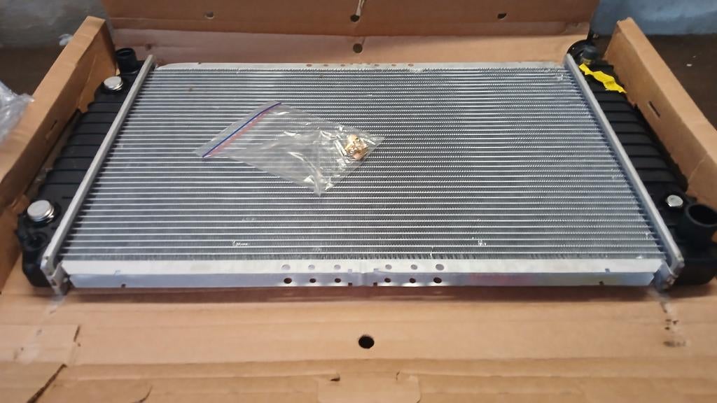 Nieuwe radiateur chevrolet silverado, Ophalen of Verzenden, Nieuw, Chevrolet