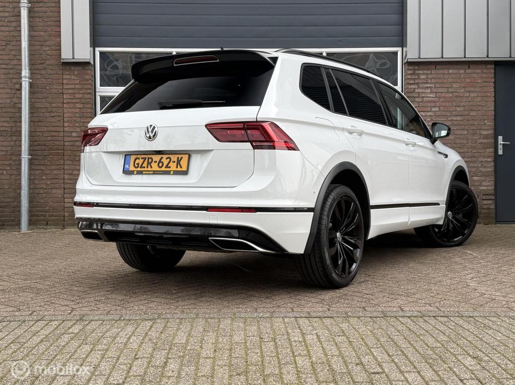 Volkswagen Tiguan Allspace 2.0 TSI 4Motion R-line 7p. Panoda, 4 cilinders, 1984 cc, 7 stoelen, Wit