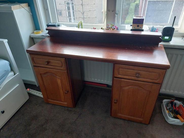 Klein buro / kaptafel massief hardhout, Huis en Inrichting, Bureaus, Gebruikt, Bureau, Ophalen