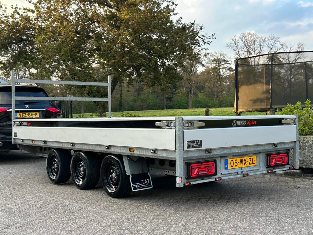 Henra plateauwagen 3 asser tridem expert, Auto diversen, Aanhangers en Bagagewagens, Ophalen, Zo goed als nieuw