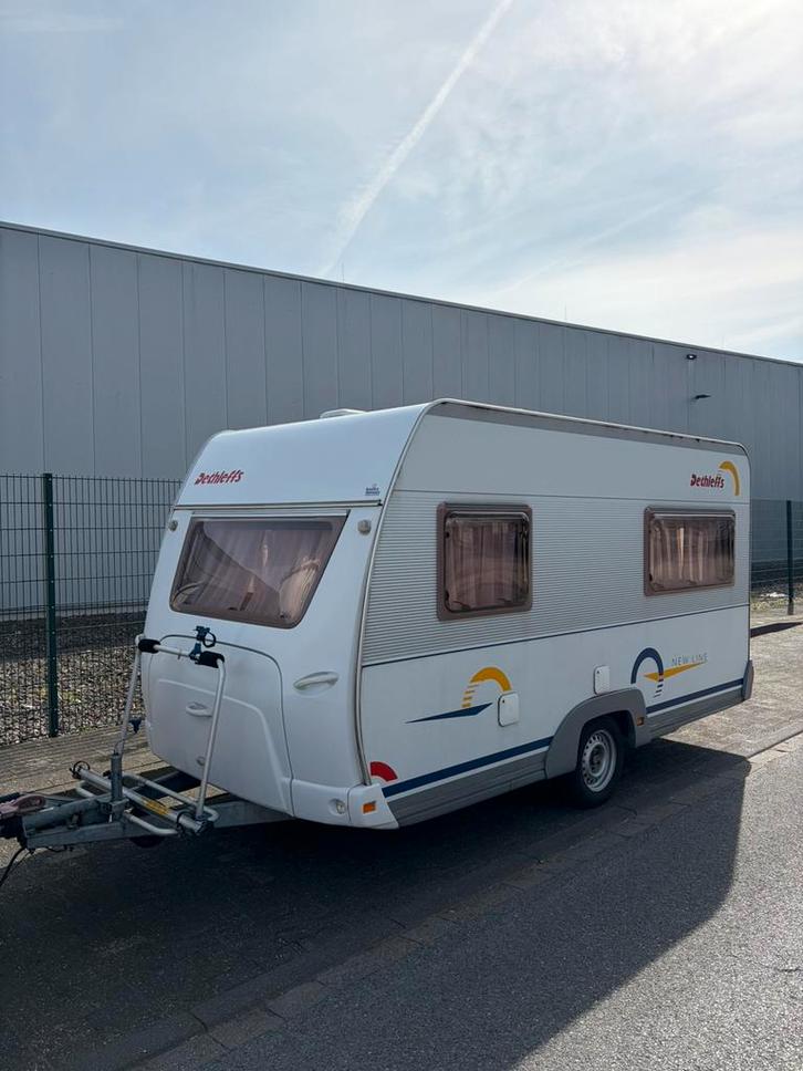Caravan Dethleffs 420 bouwjaar 2003 nieuwstaat, Caravans en Kamperen, Camper-accessoires, Zo goed als nieuw, Ophalen
