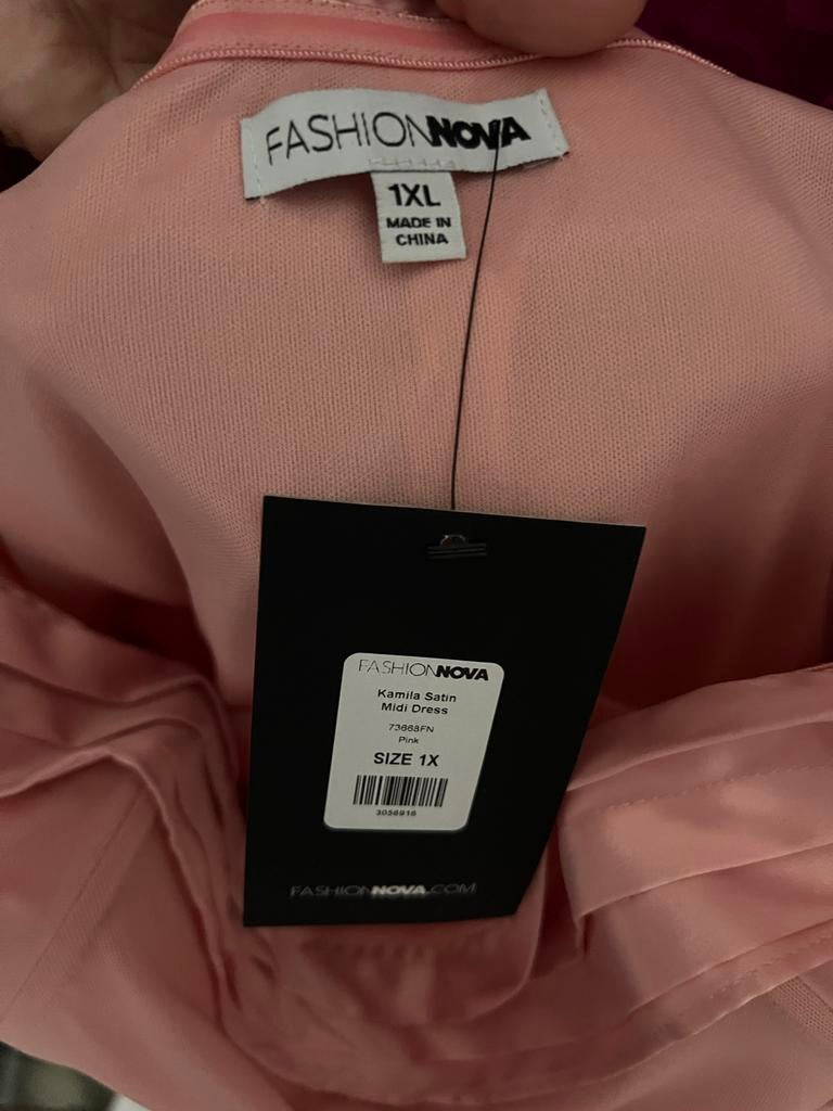 Fashion Nova Roze Jurkje - Nieuw met kaartje - Maat 1X, Kleding | Dames, Maat 46/48 (XL) of groter, Nieuw, Ophalen of Verzenden