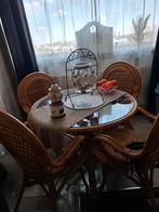 Rieten eethoek met glasplaat, Ophalen, Gebruikt, 4 tot 6 stoelen