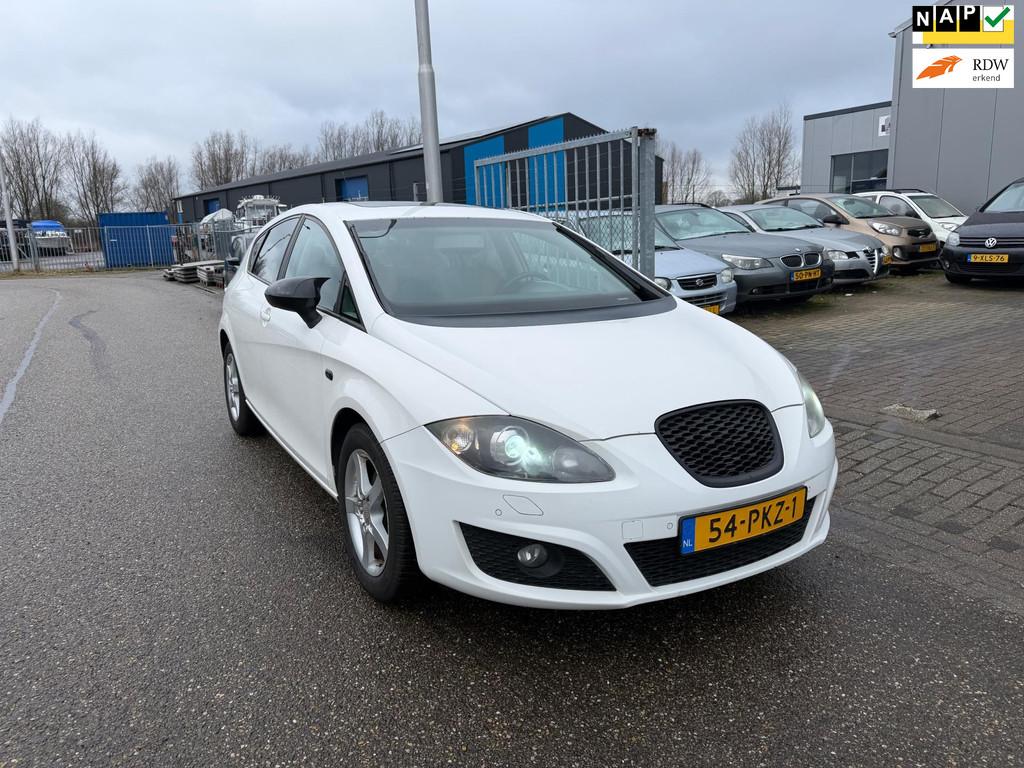 Seat Leon 1.8 TFSI Sport l Automaat l Nieuwe APK l Carplay, Auto's, Seat, Euro 5, 15 km/l, Gebruikt, 680 kg
