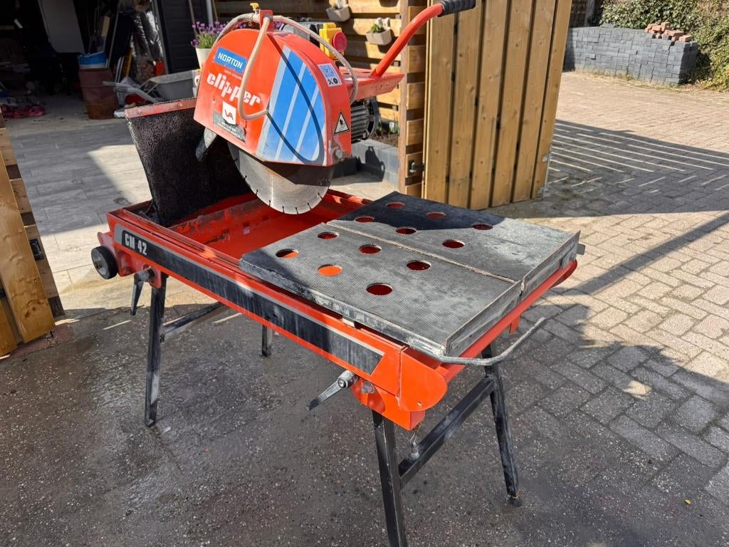 Tegel zaagtafel Norton Clipper CM42, Doe-het-zelf en Verbouw, Gereedschap | Zaagmachines, Ophalen, Gebruikt, 70 mm of meer, Overige typen