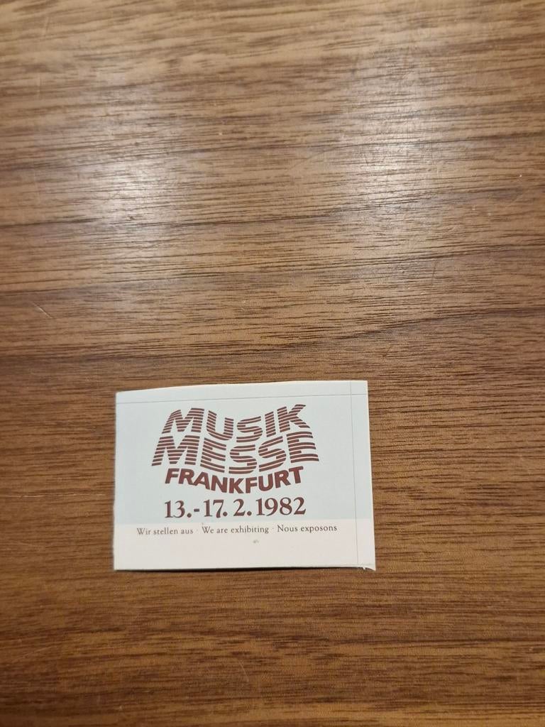 6979 Sticker Musik Messe Frankfurt 13/17- 2-1982, Ophalen of Verzenden, Zo goed als nieuw
