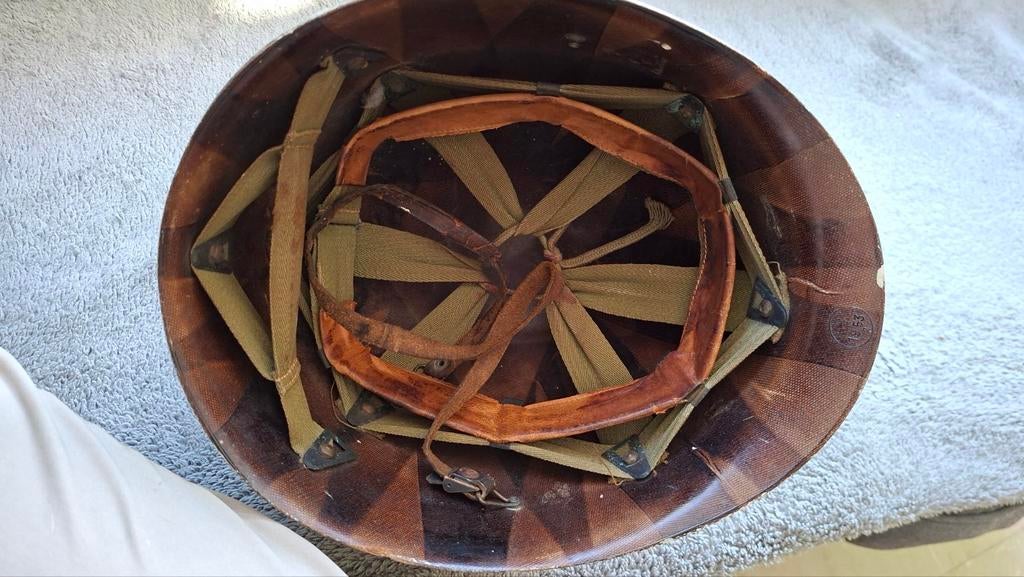 Vintage Medic Helm - Oude Militaire Hoofdbescherming, Ophalen of Verzenden