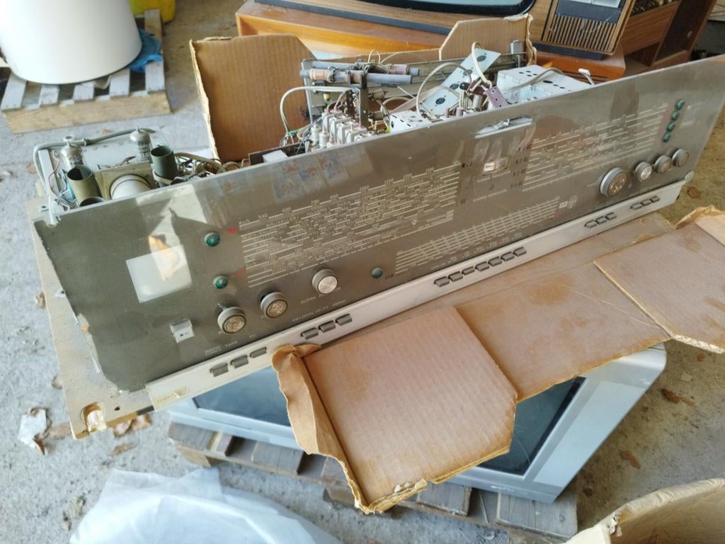 Oude philips radio, 22RF870/500, Ophalen