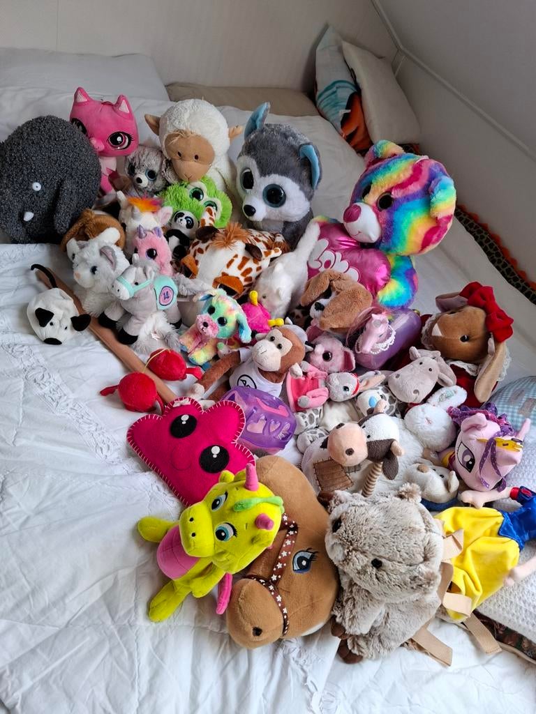 Verzameling knuffels, Ophalen