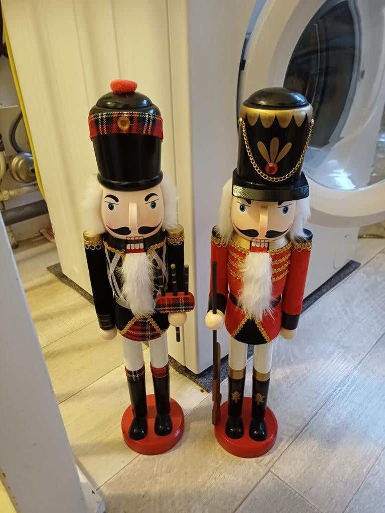 Twee notenkrakers, Ophalen of Verzenden, Nieuw