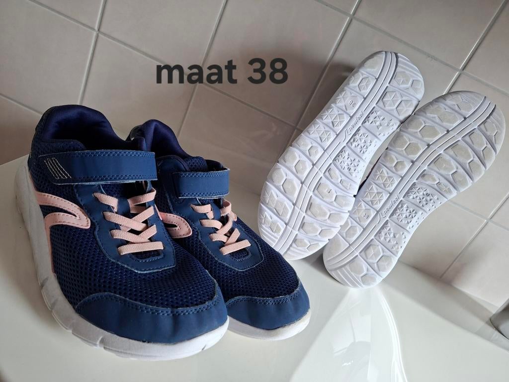 gymschoenen maat 38, Kinderen en Baby's, Kinderkleding | Schoenen en Sokken, Ophalen, Jongen of Meisje, Sportschoenen
