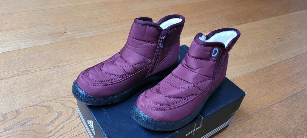 Mooie en lichte enkel winter laarzen. Maat 38., Ophalen of Verzenden, Nieuw, Zwart, Boots