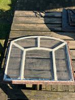 Oud ijzeren koeienraampje 60 x 48 cm, Doe-het-zelf en Verbouw, Glas en Ramen, Ophalen, Gebruikt, Overige typen, Minder dan 80 cm