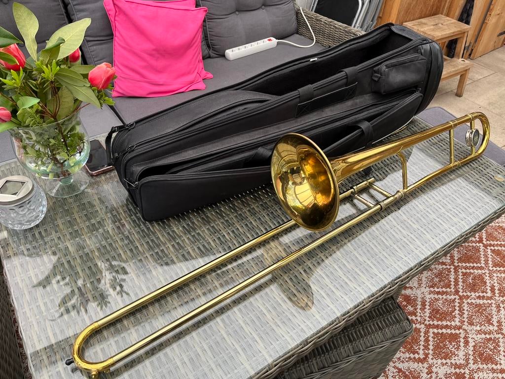 King 2103 3b trombone, Muziek en Instrumenten, Blaasinstrumenten | Trombones, Ophalen of Verzenden, Zo goed als nieuw, Tenor