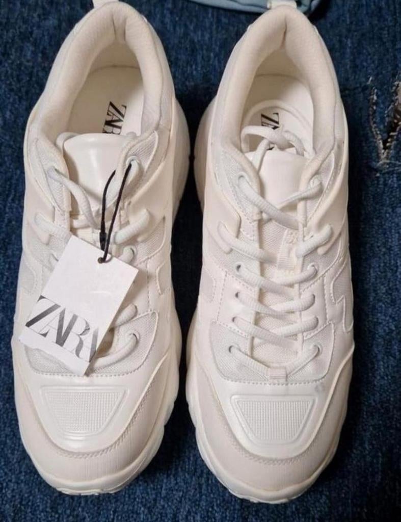 Nieuwe Zara sneakers, maat 45, wit, Nieuw, Ophalen of Verzenden, Sneakers of Gympen, Wit