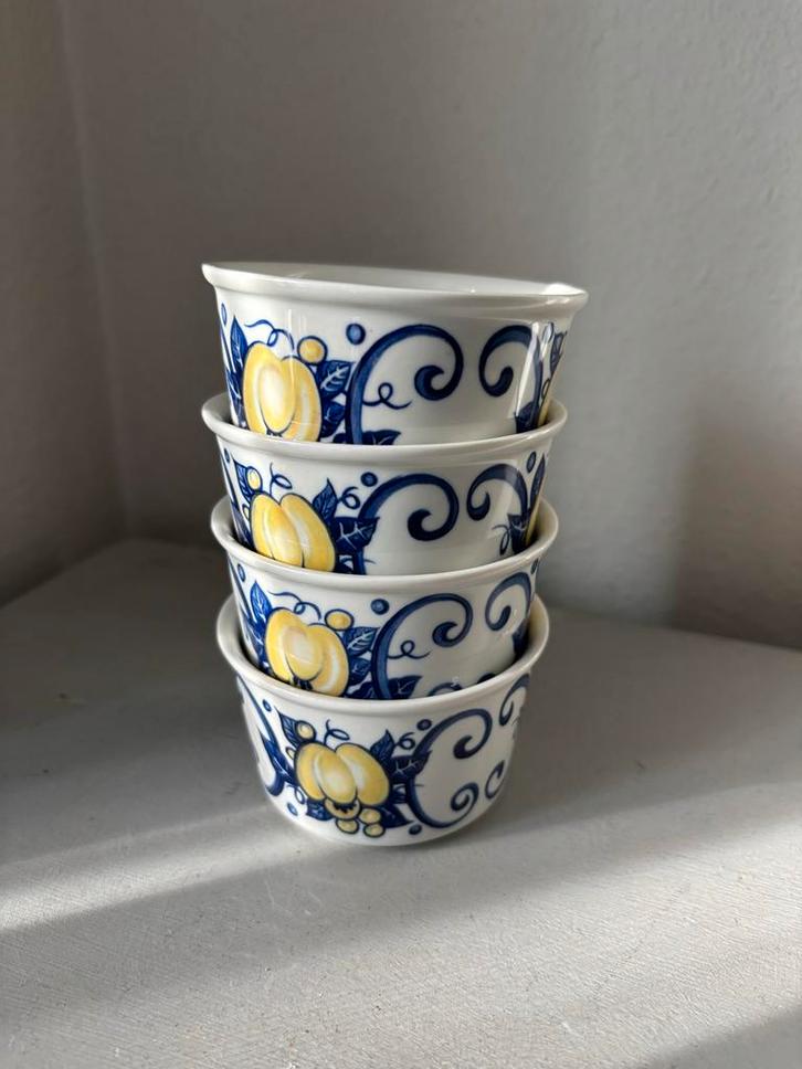 4 Villeroy & Boch soufflé bakjes, Huis en Inrichting, Keuken | Servies, Zo goed als nieuw, Kom(men), Overige stijlen, Keramiek