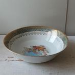 Porseleinen schaal met romantische decoratie, Ophalen of Verzenden