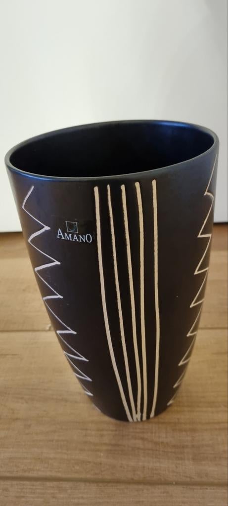 Vaas ( Amano), Ophalen, Overige materialen, Zwart, Zo goed als nieuw