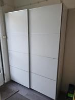 Witte kledingkast met schuifdeuren en planken, Huis en Inrichting, Kasten | Kledingkasten, Ophalen, Met plank(en), Gebruikt, 100 tot 150 cm