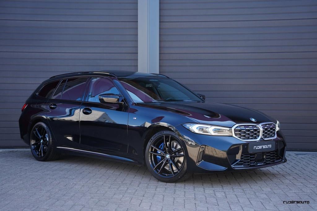 BMW 3-serie Touring M340i xDrive LCI | Pano | Camera | Harma, Automaat, Gebruikt, Zwart, 1770 kg