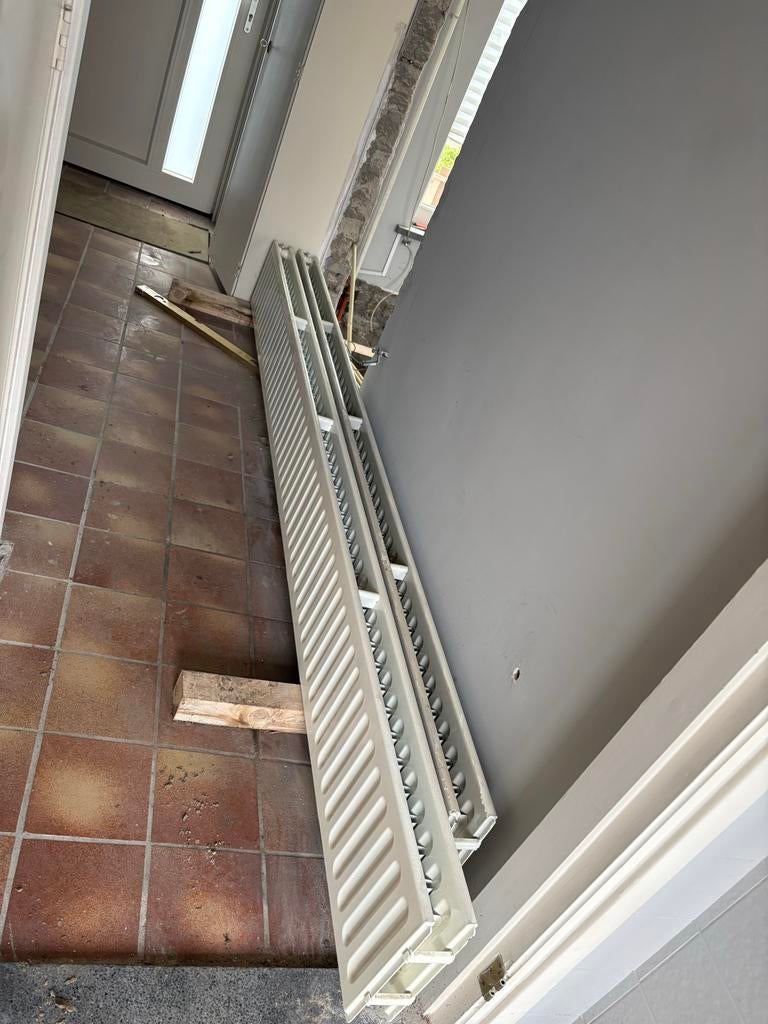 Smalle radiatoren, Doe-het-zelf en Verbouw, Verwarming en Radiatoren, Ophalen, 30 tot 80 cm, Gebruikt, Radiator