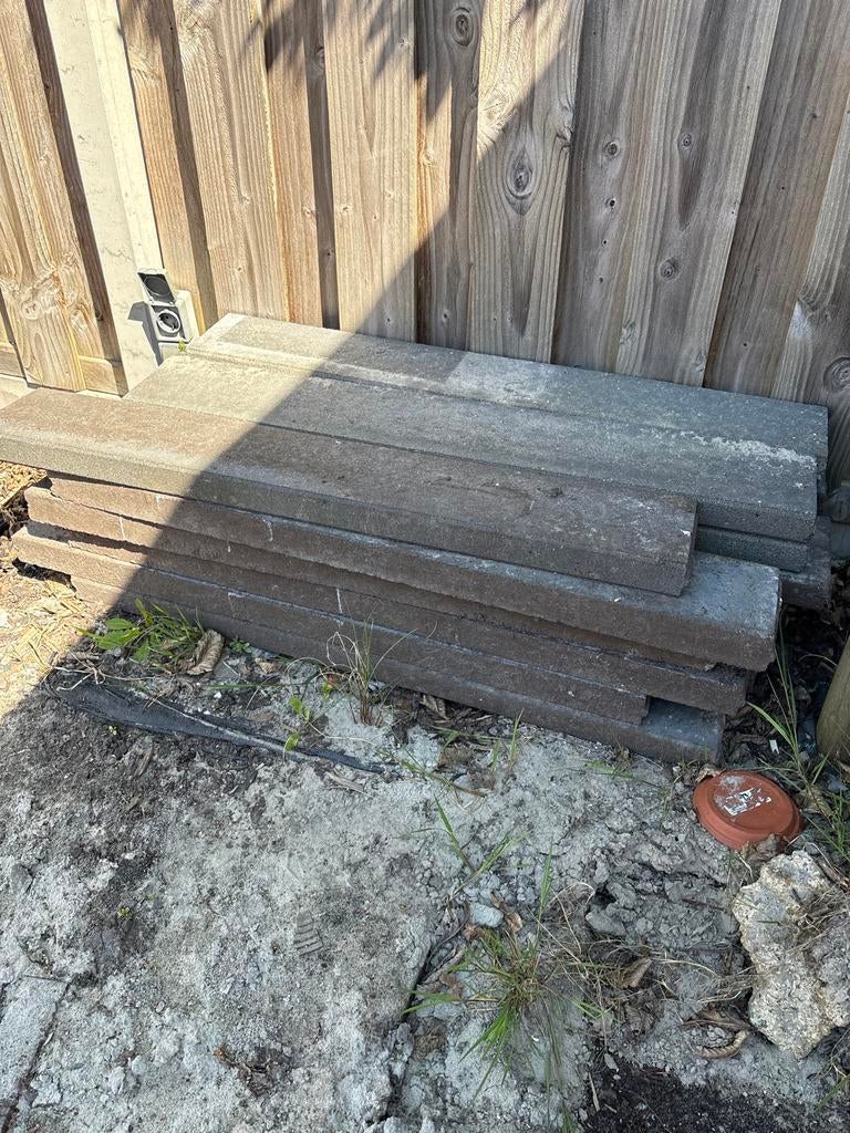 Opsluitbandjes - 18 stuks voor tuin en terras, Tuin en Terras, Tegels en Klinkers, Ophalen, Gebruikt, Beton, Overige typen