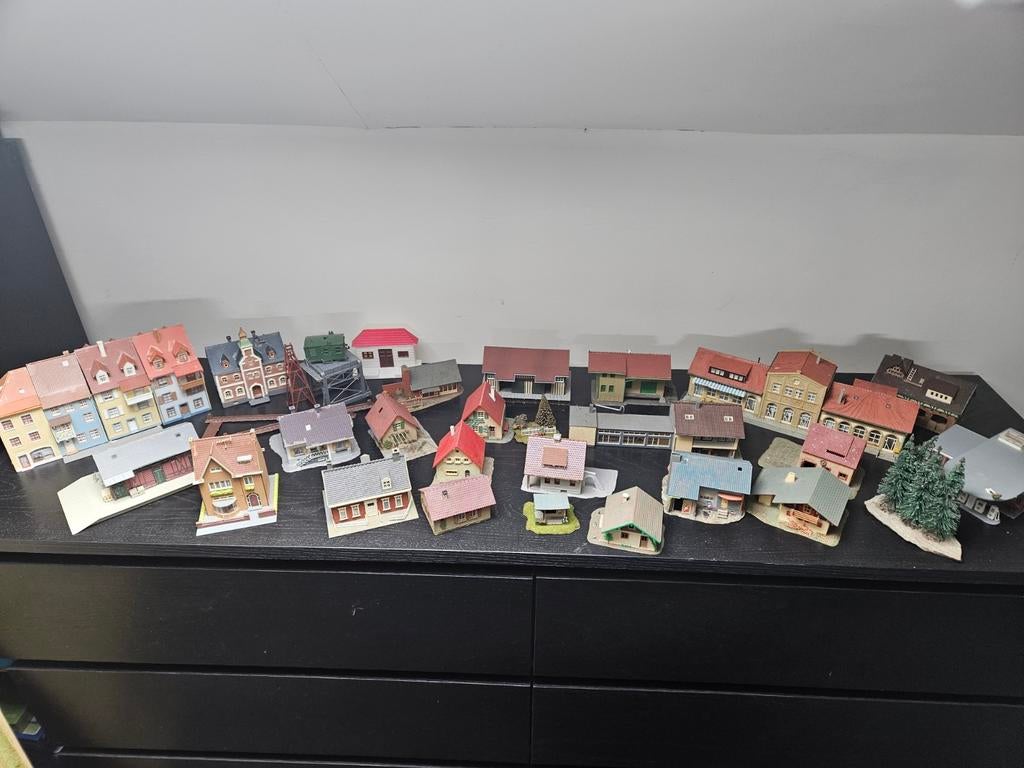 Vintage treinhuisjes gebouwen station HO spoor trein 1:87, Hobby en Vrije tijd, Modeltreinen | H0, Gebruikt, Brug, Tunnel of Gebouw