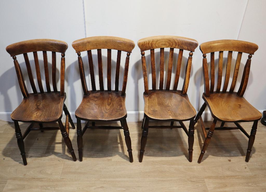 Vier antieke Windsor stoelen, Antiek en Kunst, Antiek | Meubels | Stoelen en Banken, Ophalen of Verzenden