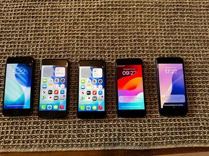 5x iPhone SE (3x 3e gen, 2x 2e gen) - Nette staat, Telecommunicatie, Mobiele telefoons | Apple iPhone, Gebruikt, iPhone SE (2022)