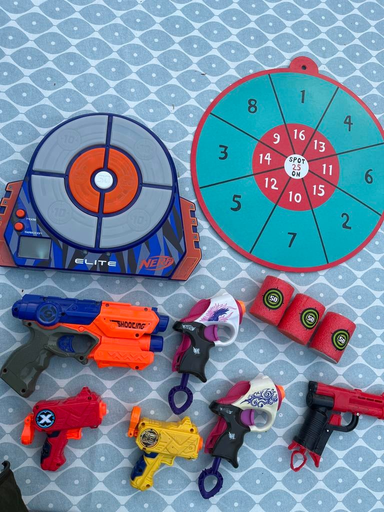 Nerf Elite Schietspellen Set met Blasters en Doelen, Ophalen of Verzenden, Gebruikt, Jongen of Meisje
