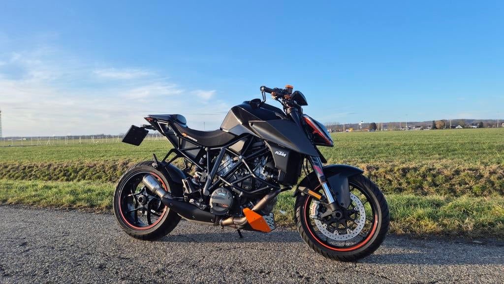 KTM 1290 Super Duke R, Particulier, Naked bike