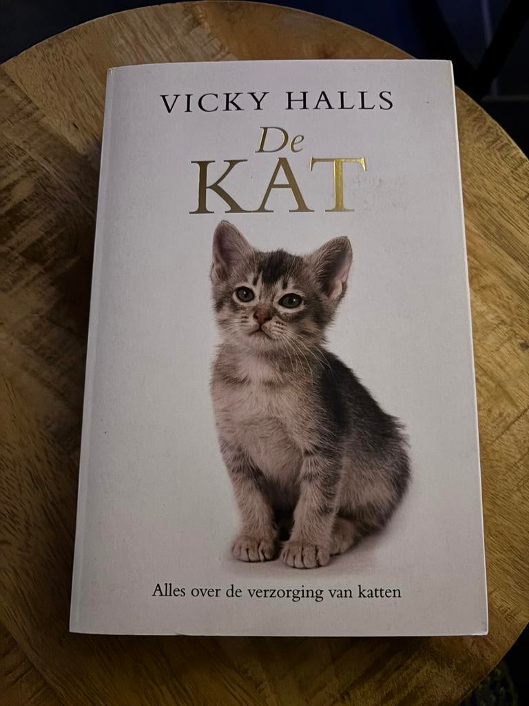 Vicky Halls - De kat, Gelezen, Ophalen of Verzenden, Katten, Vicky Halls